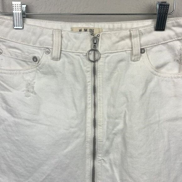 We The Free Zip It Up Mini Skirt White Distressed Raw Hem Jean Denim Full-Zip - Picture 4 of 10